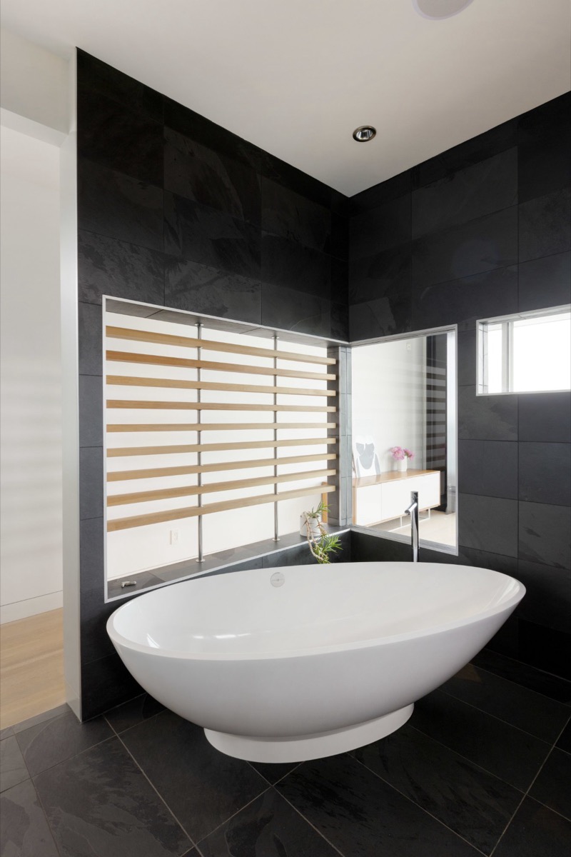Soaker Tub